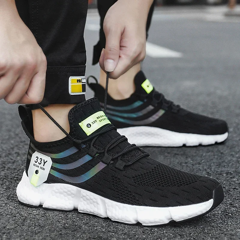 男性用の通気性メッシュのランニングシューズ,クラシックな滑り - Running Z のレビューと価格